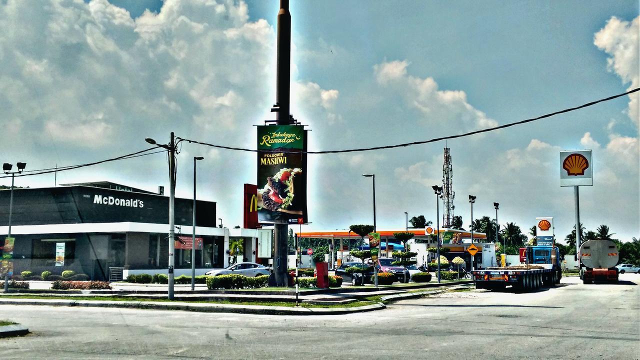 Hotel Zamburger Kuala Selangor Exterior foto